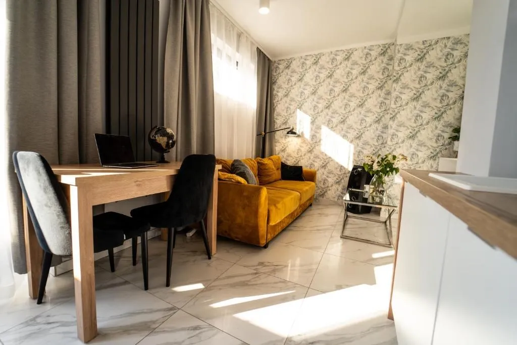 Jasny apartament z aneksem